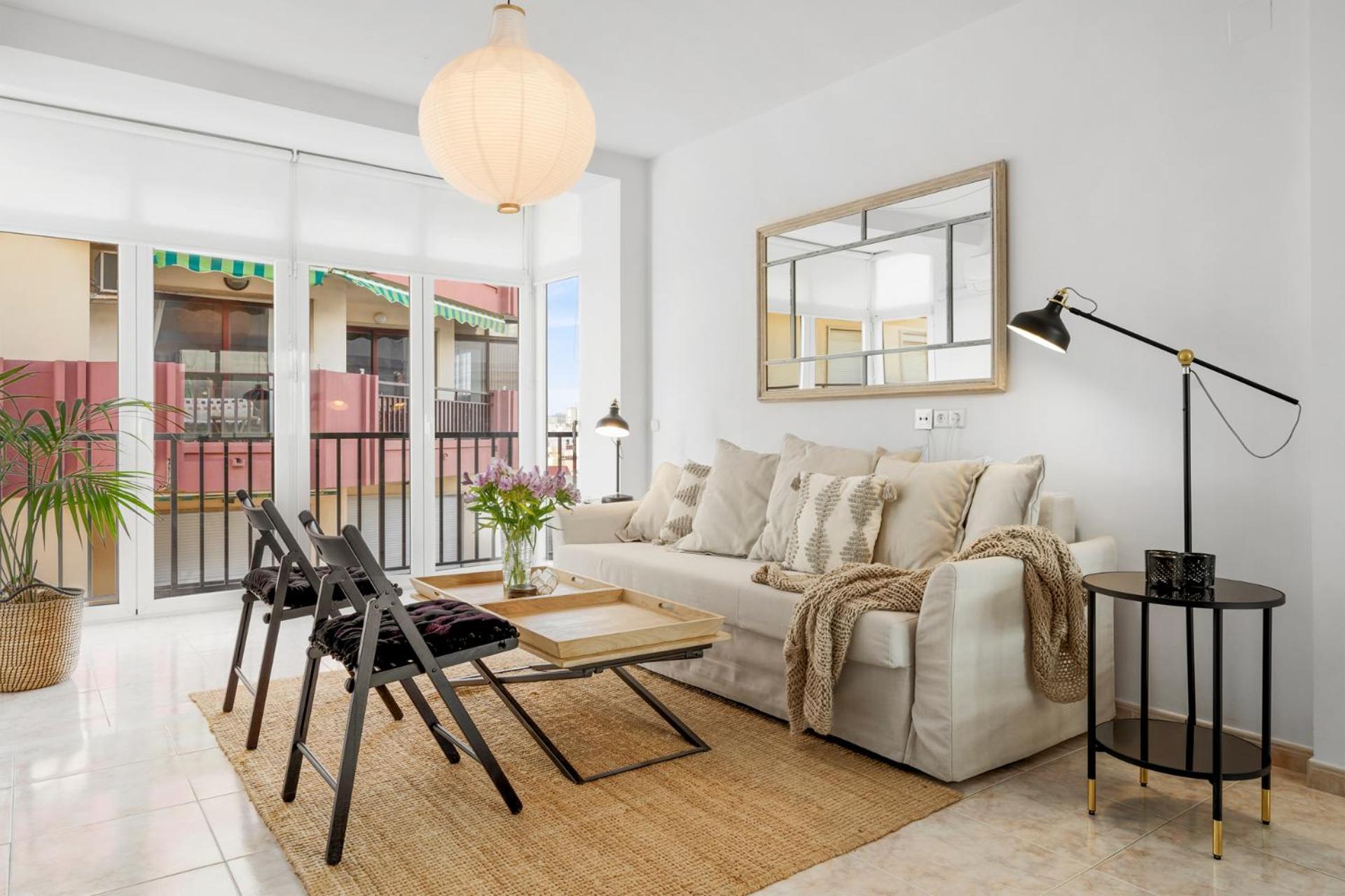 Huoneisto Marvelous Waterfront In By Costarentals - Ref 73 *